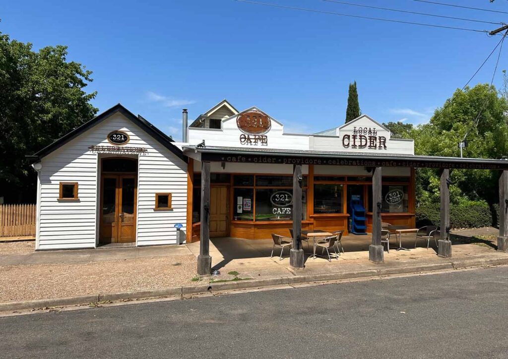 Shop-Building-Signage-Ballarat-3